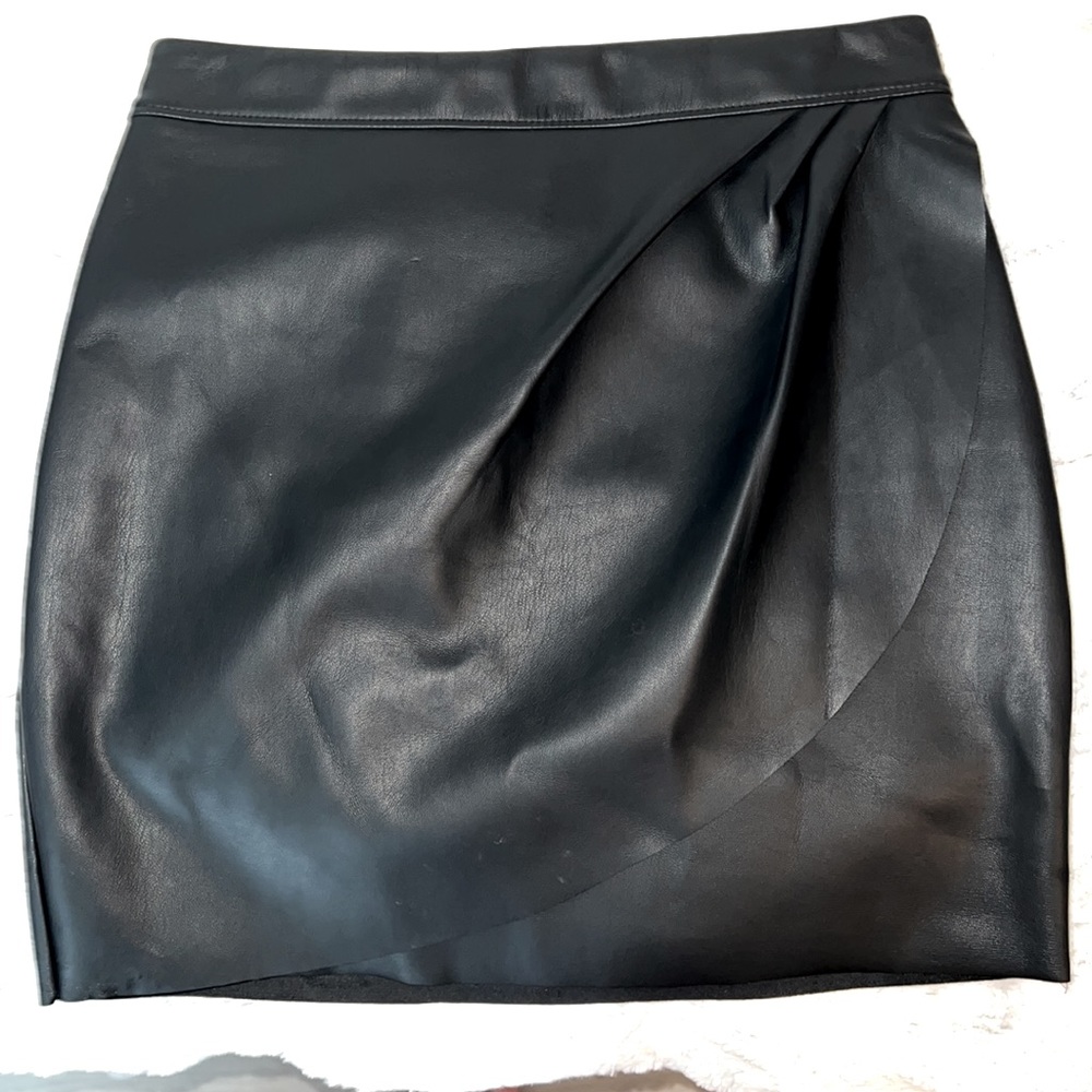 Express leather mini skirt